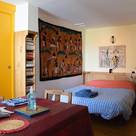 Studio Calme Et Chaleureux Apartment บรีฟ-ลา-เกยยาร์ด ภายนอก รูปภาพ