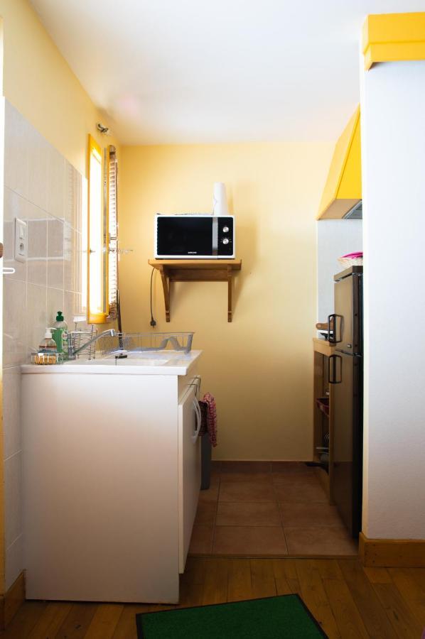 Studio Calme Et Chaleureux Apartment บรีฟ-ลา-เกยยาร์ด ภายนอก รูปภาพ